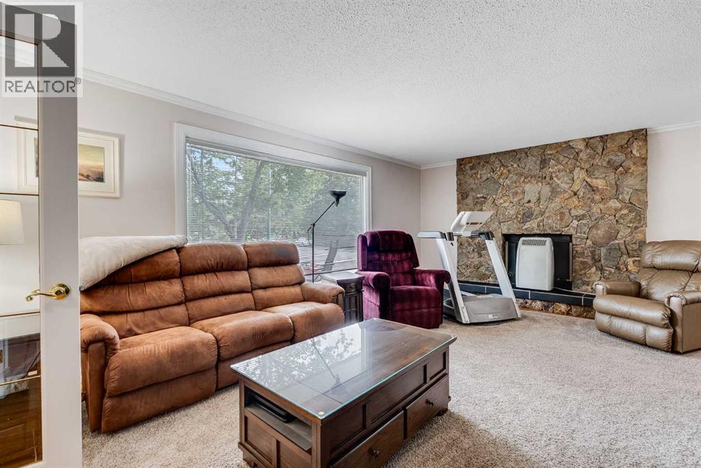 Single Family House Bungalow for Sale in  Dalton Drive NW Dalhousie Calgary 