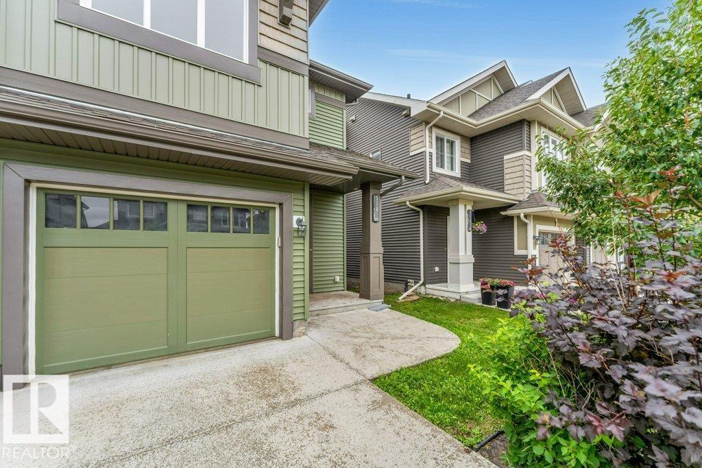 Photo 2 of 5181 Crabapple Li Sw, Edmonton AB