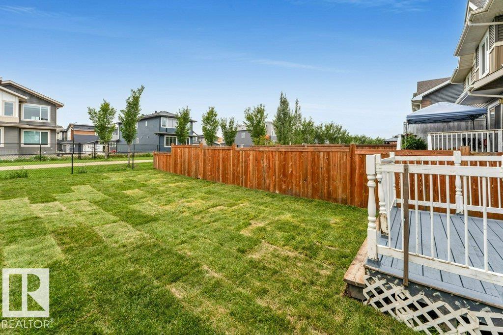 Photo 5 of 5181 Crabapple Li Sw, Edmonton AB