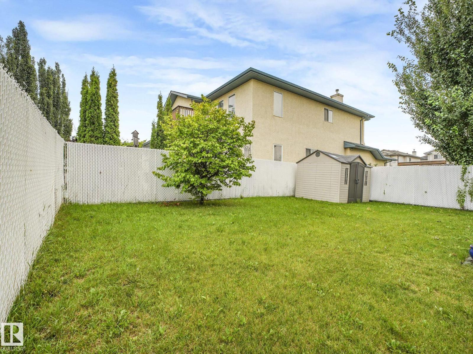 Photo 18 of 16409 65 St Nw, Edmonton AB