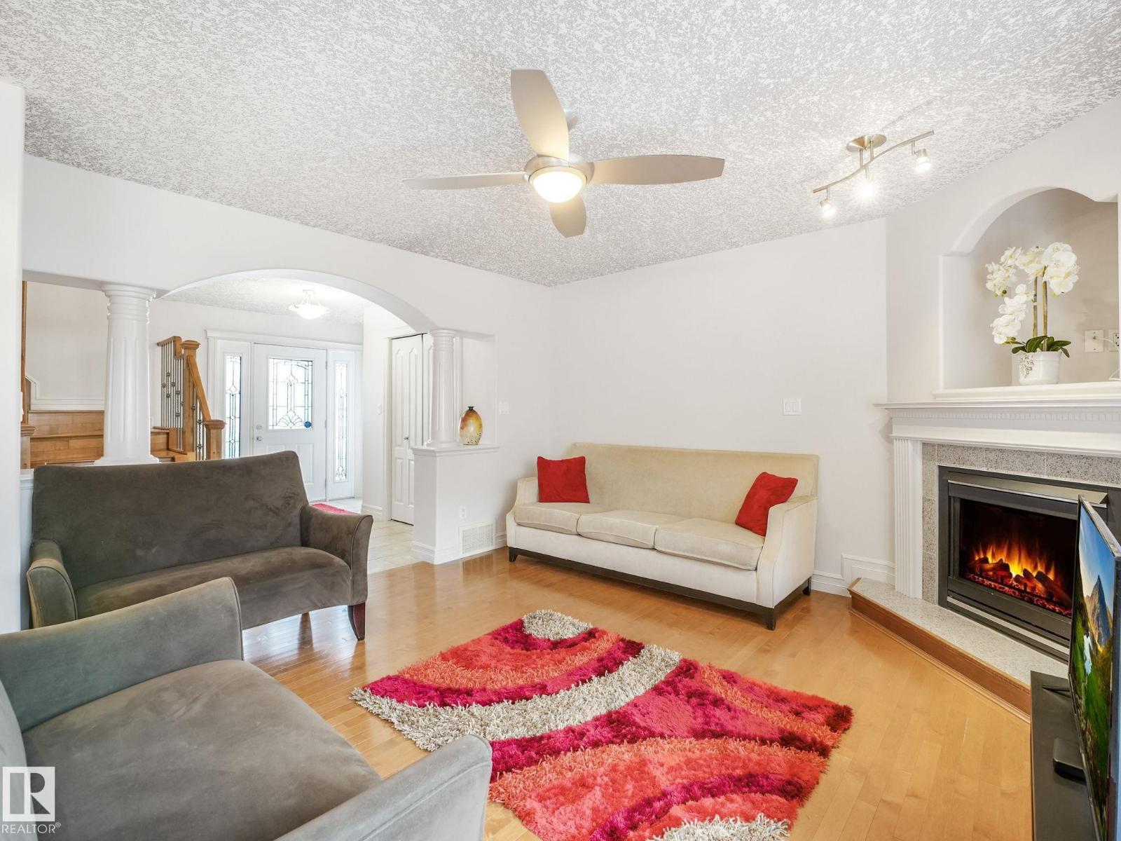 Photo 32 of 16409 65 St Nw, Edmonton AB