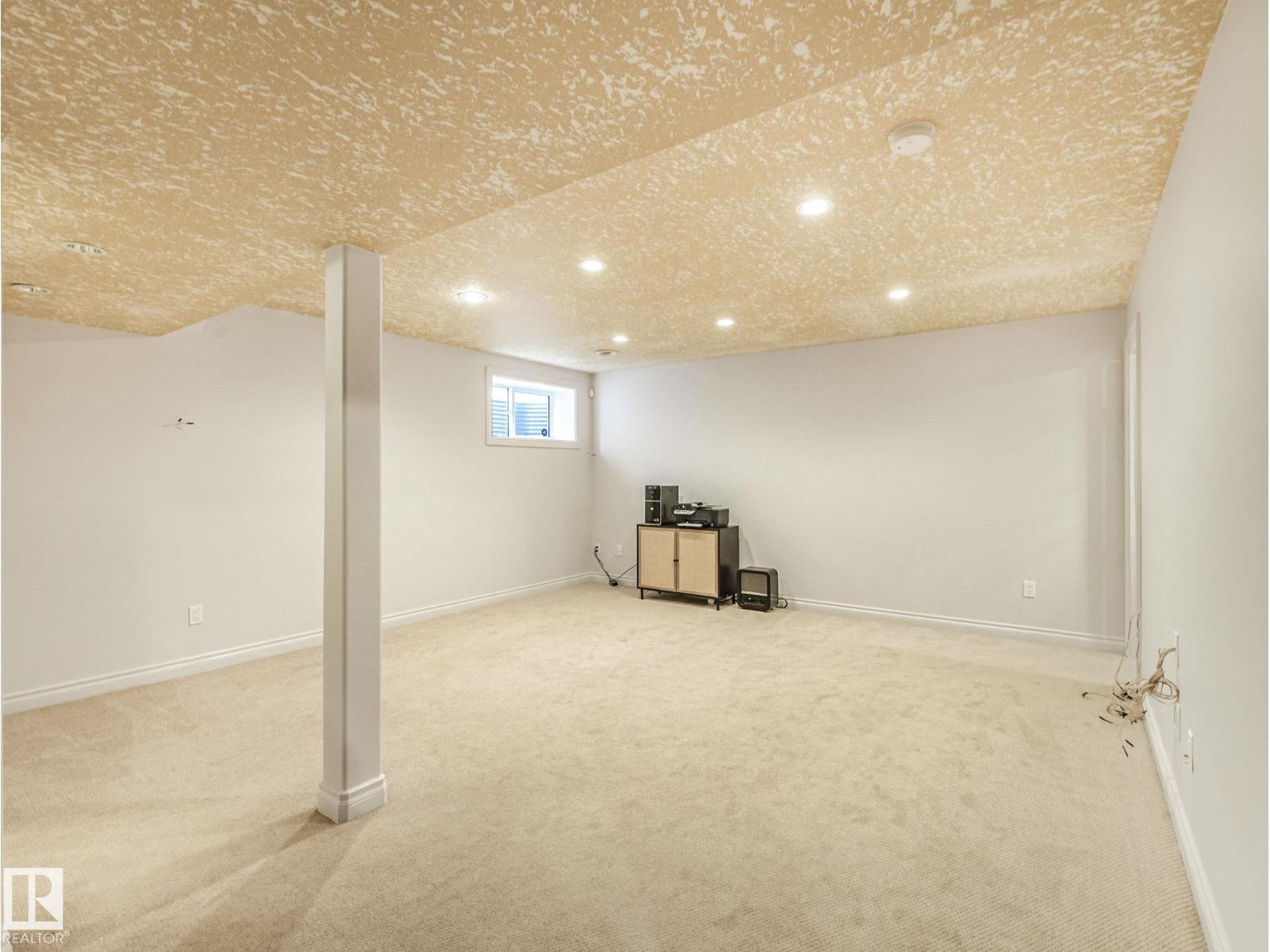 Photo 57 of 16409 65 St Nw, Edmonton AB