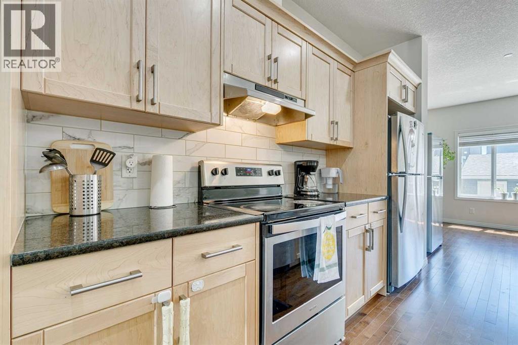 Photo 13 of 943 Livingston Way Ne, Calgary AB