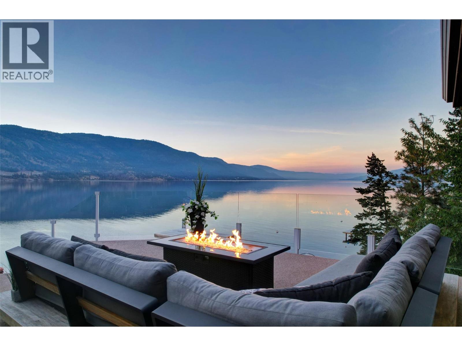  2100 Dewdney Road, Kelowna
