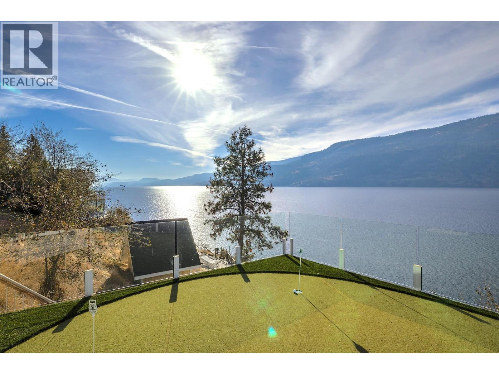  2100 Dewdney Road, Kelowna