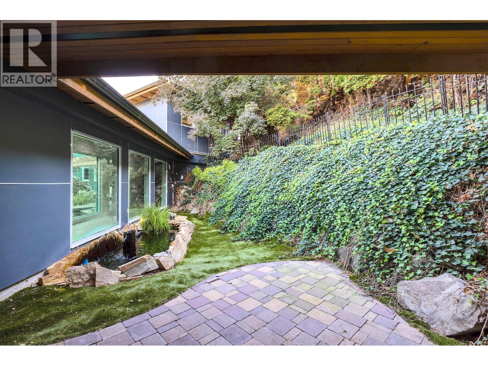  2100 Dewdney Road, Kelowna