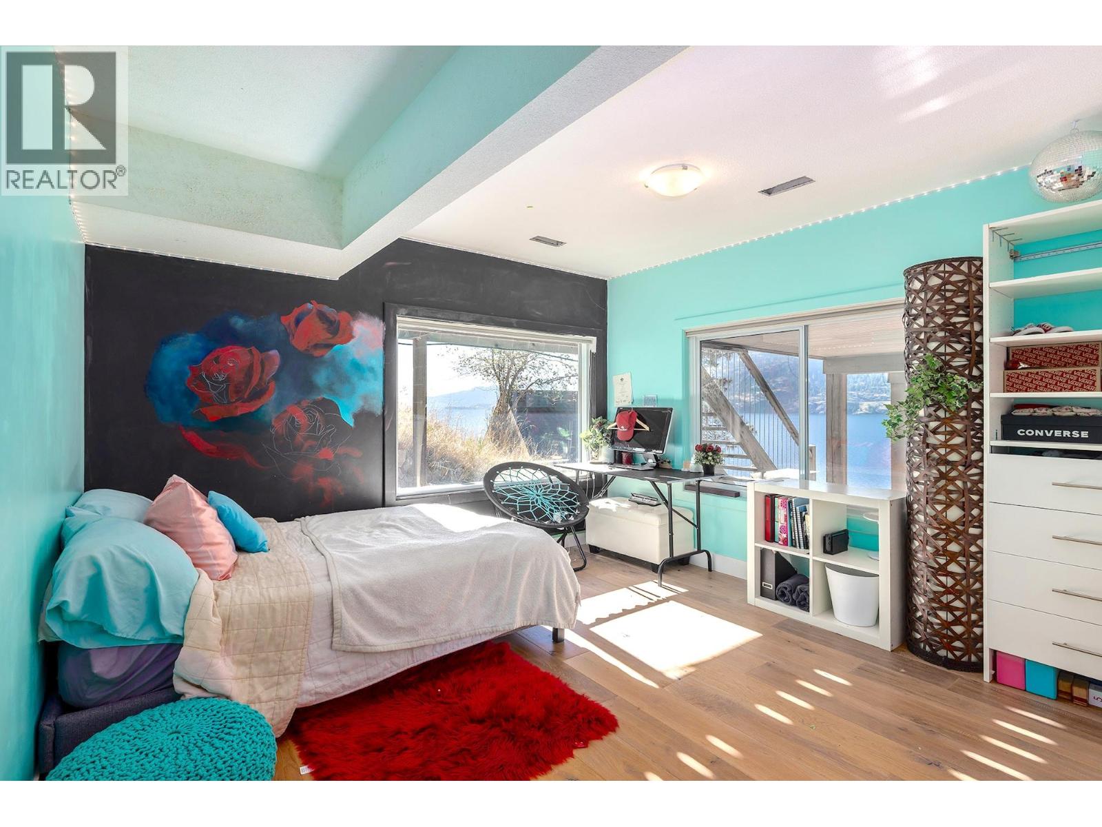  2100 Dewdney Road, Kelowna