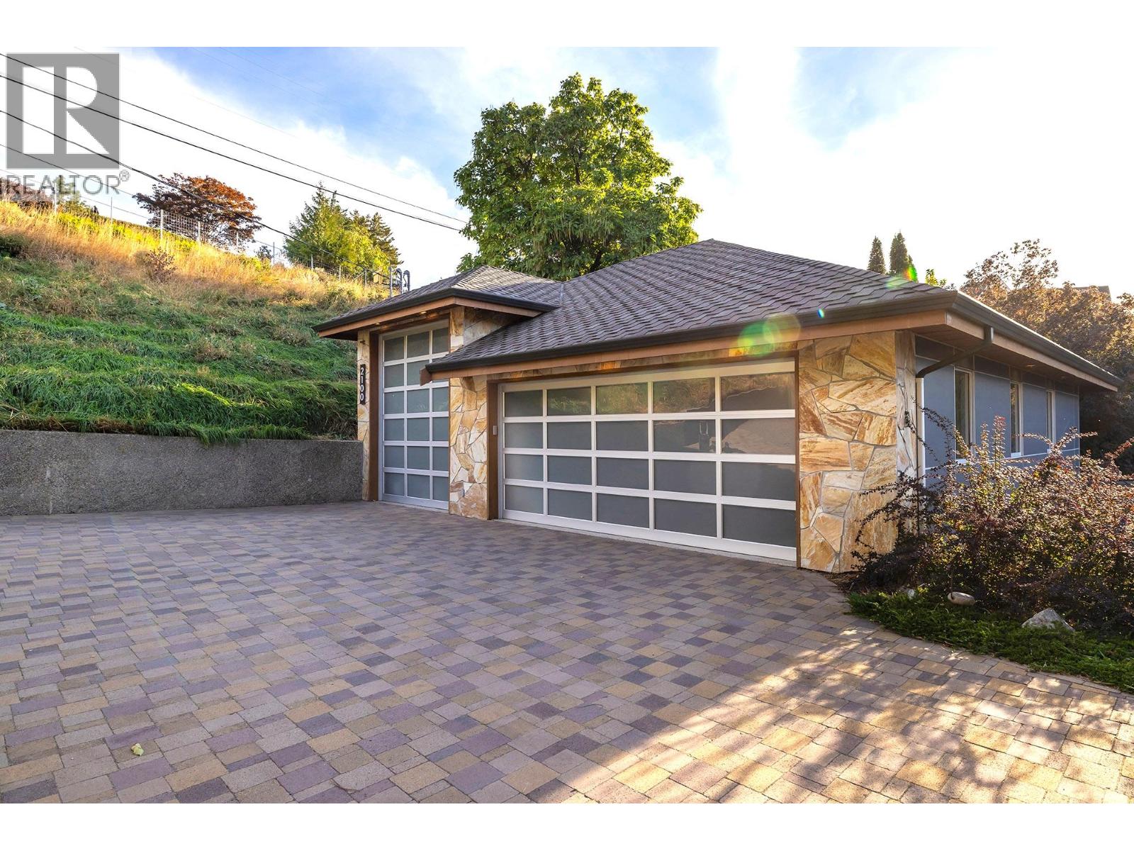  2100 Dewdney Road, Kelowna