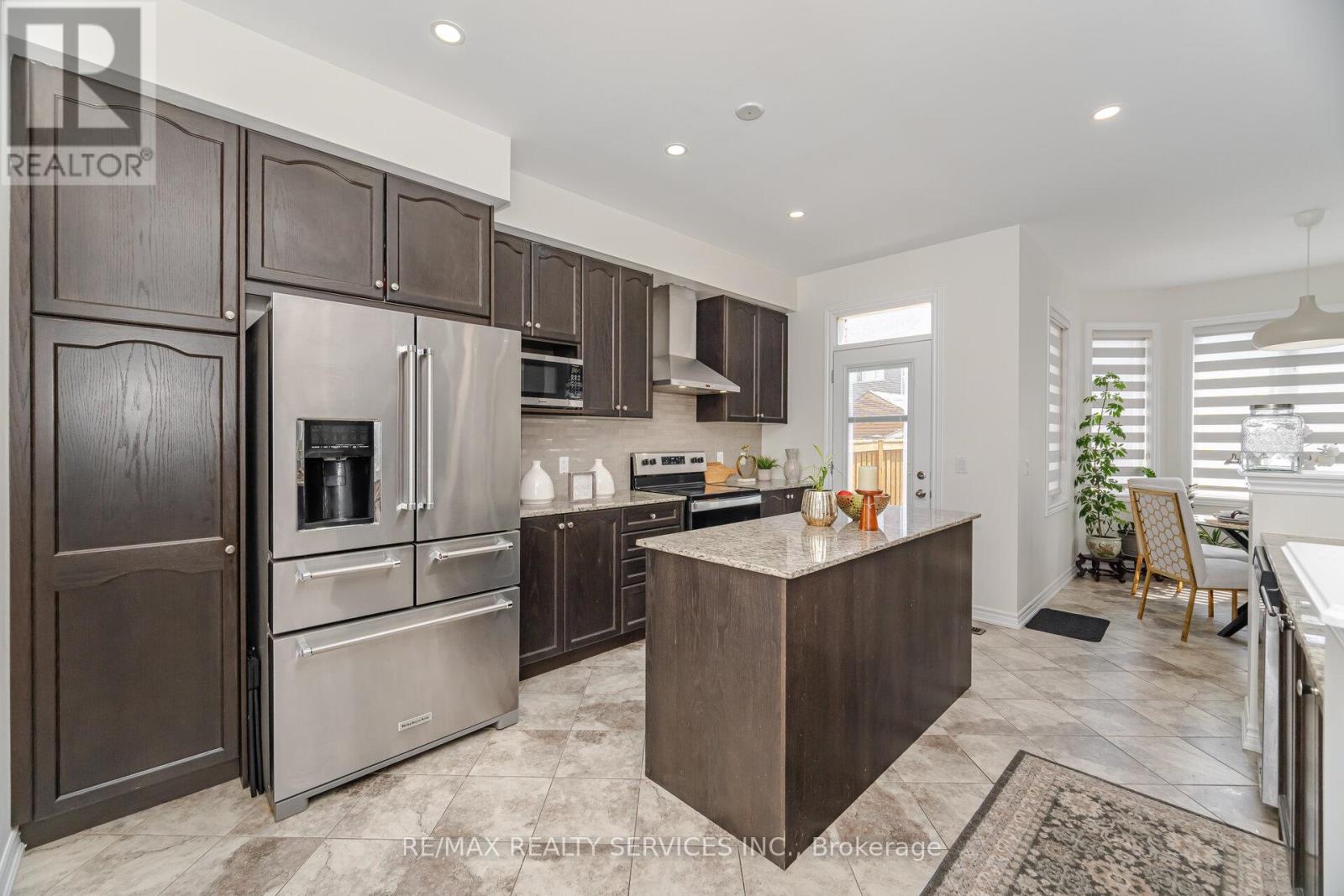 Photo 15 of 97 Fawnridge Road, Caledon ON