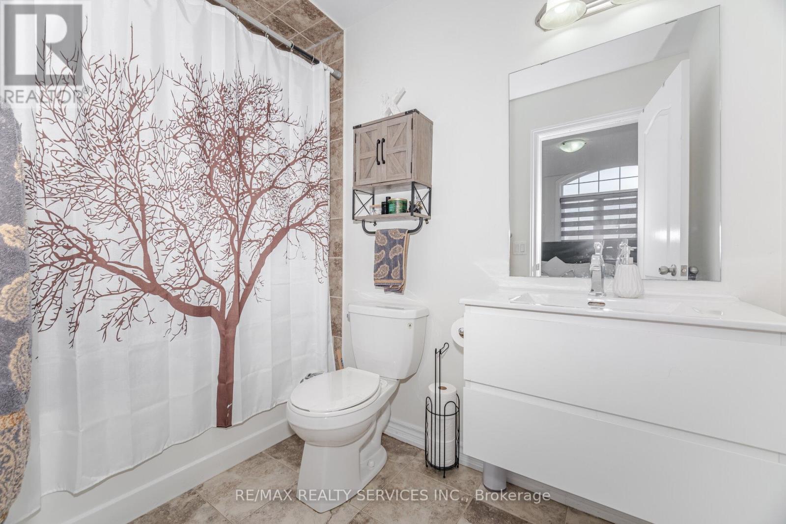 Photo 33 of 97 Fawnridge Road, Caledon ON