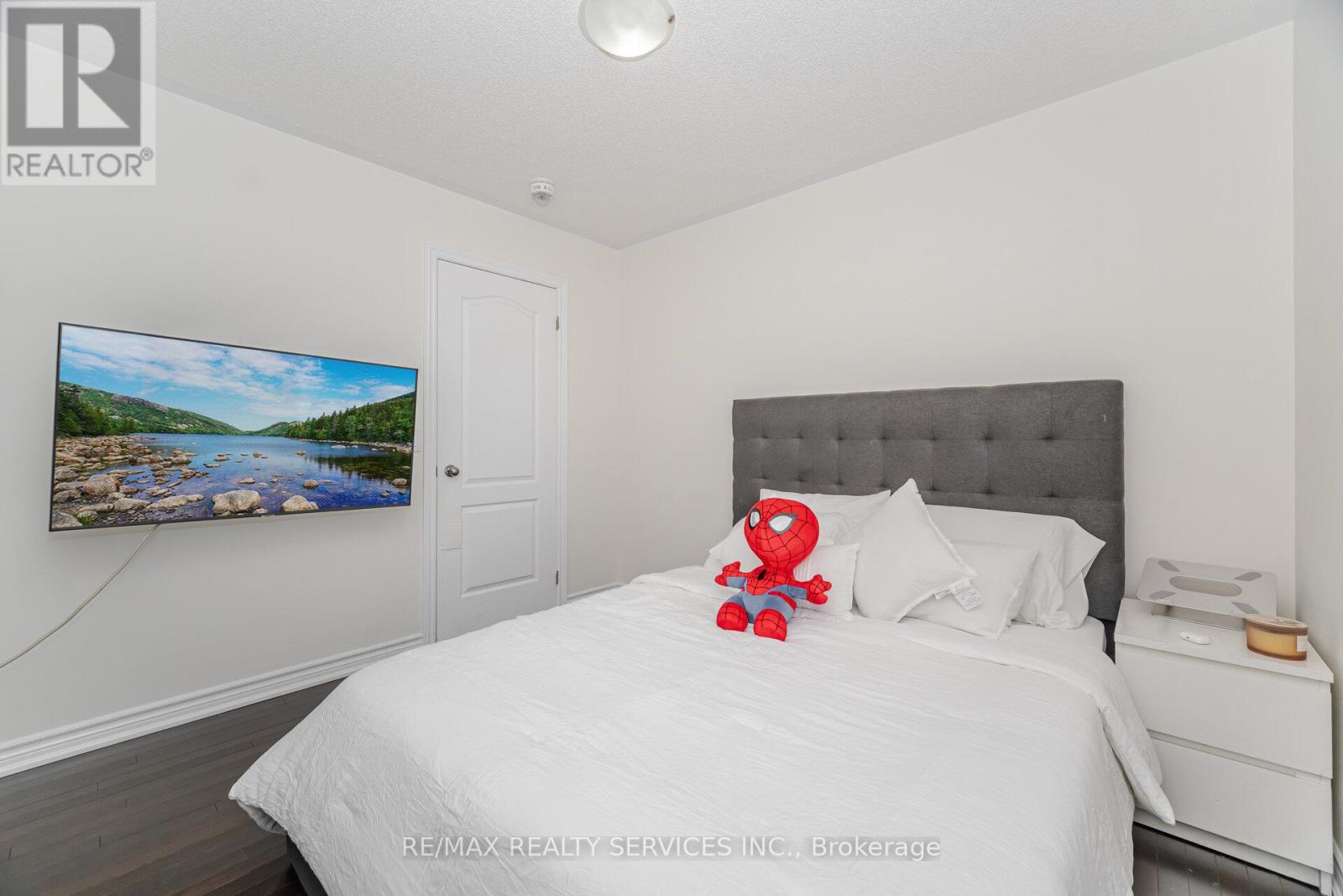 Photo 34 of 97 Fawnridge Road, Caledon ON