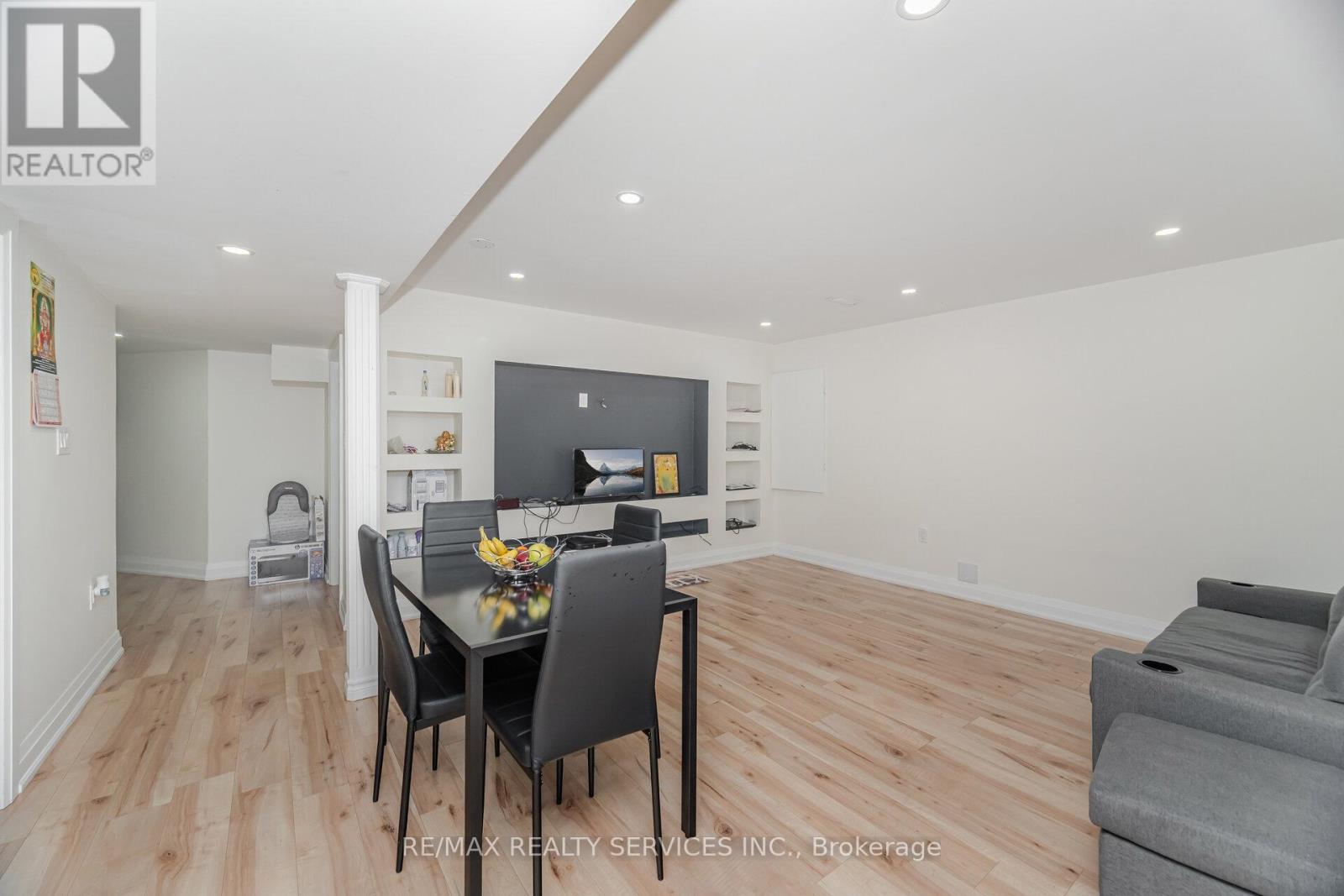 Photo 38 of 97 Fawnridge Road, Caledon ON