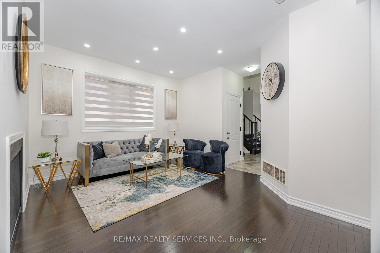 Photo 6 of 97 Fawnridge Road, Caledon ON
