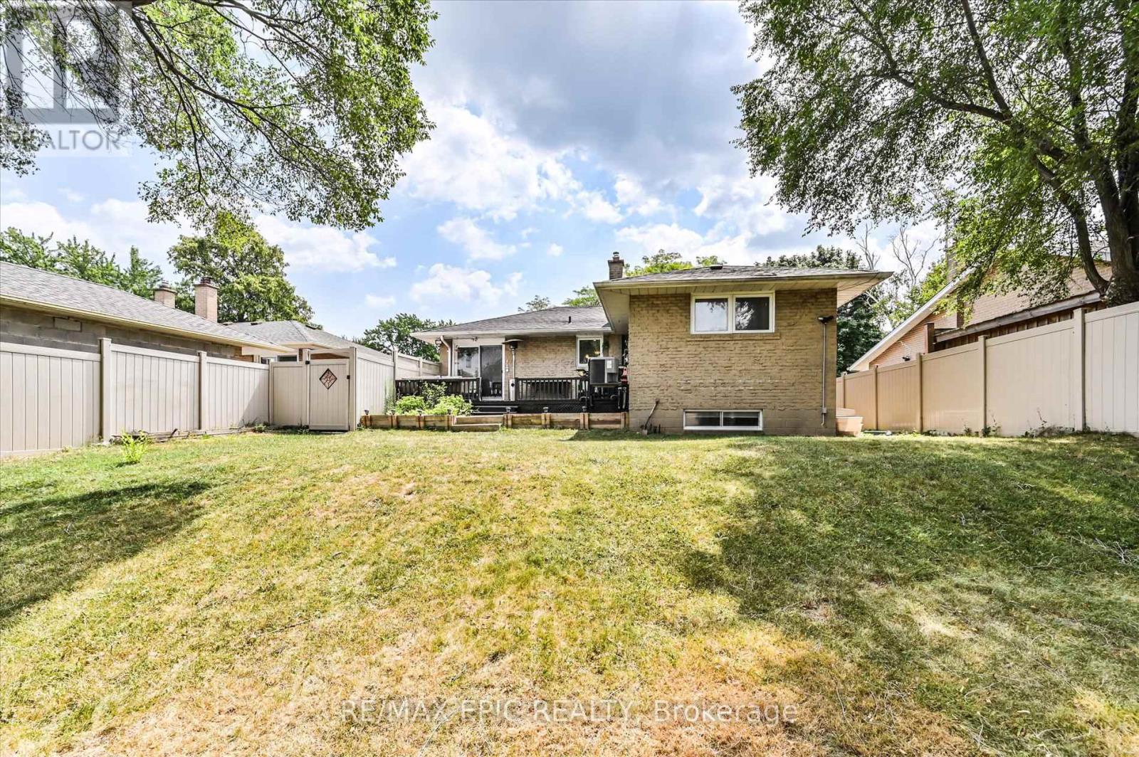 Photo 19 of Main 2683 Truscott Drive, Mississauga ON