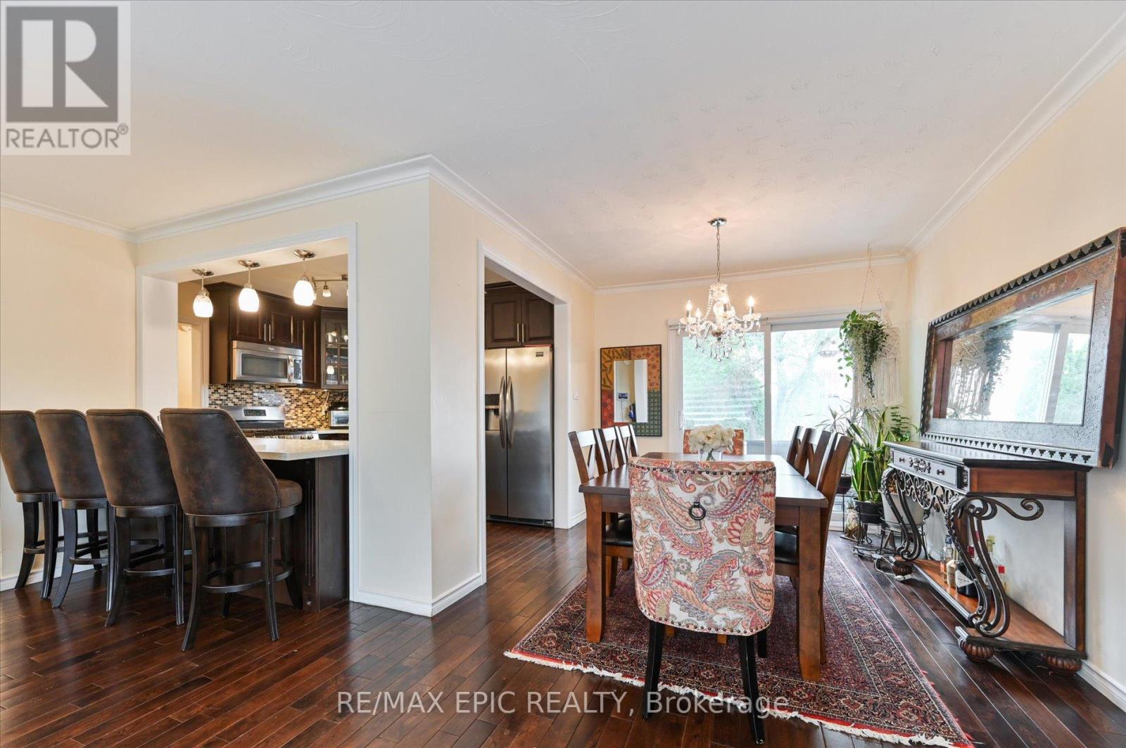 Photo 6 of Main 2683 Truscott Drive, Mississauga ON