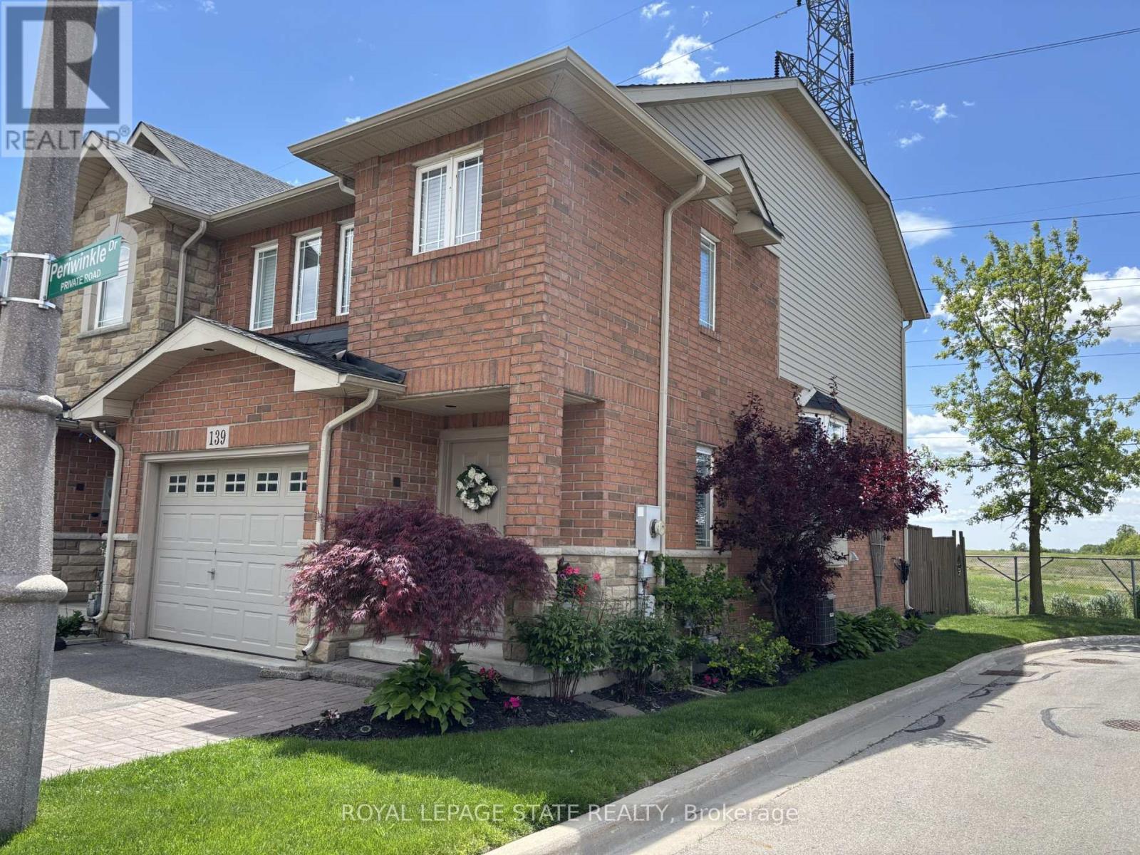 Photo 1 of 139 Periwinkle Drive, Hamilton ON