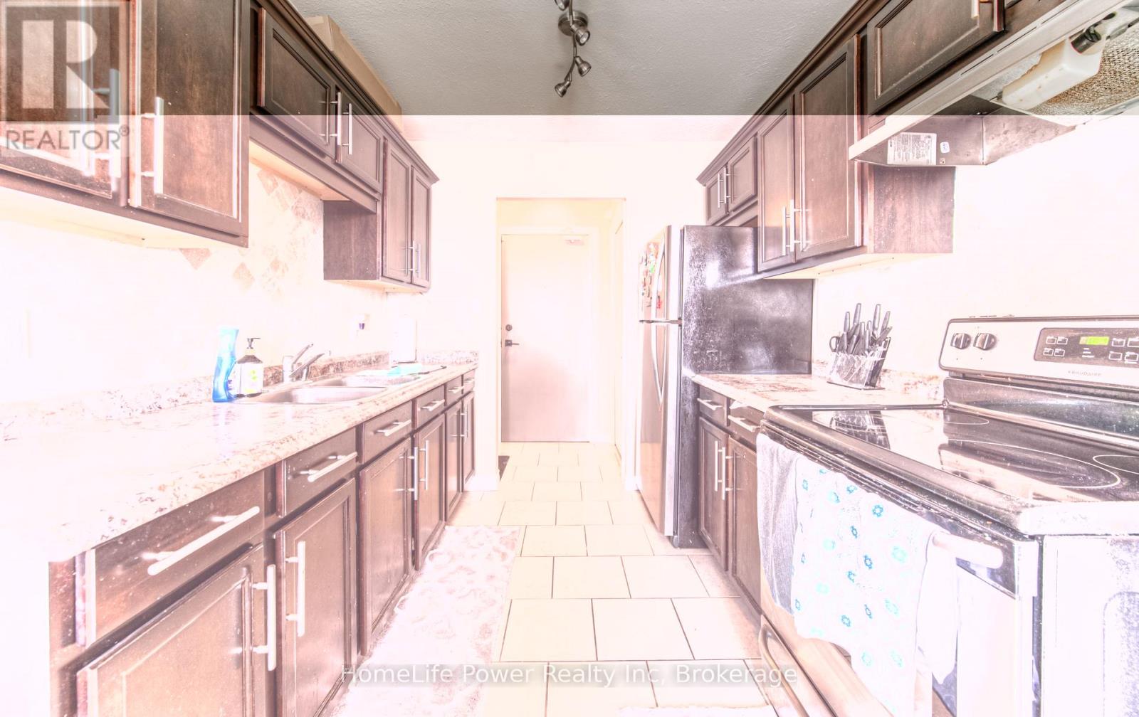 Photo 18 of 501 283 Fairway Road N, Kitchener ON