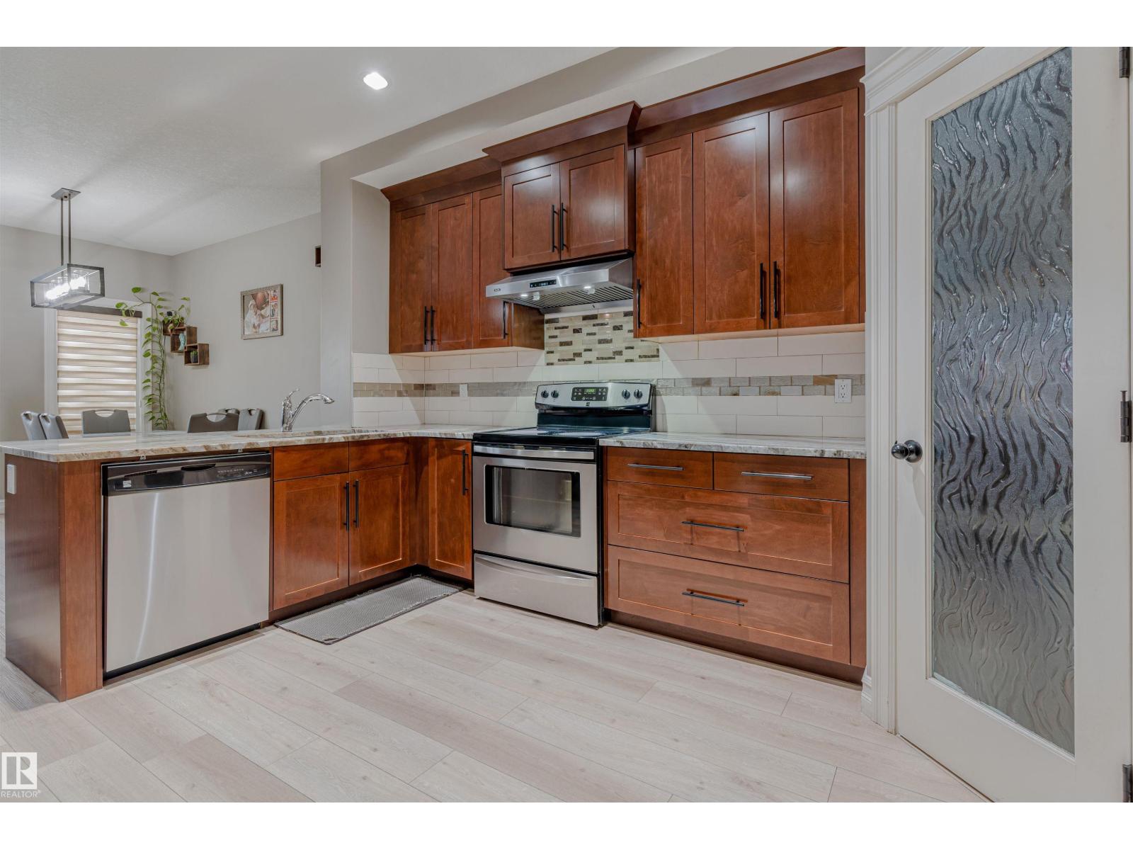 Photo 15 of 1128 33 A St Nw, Edmonton AB