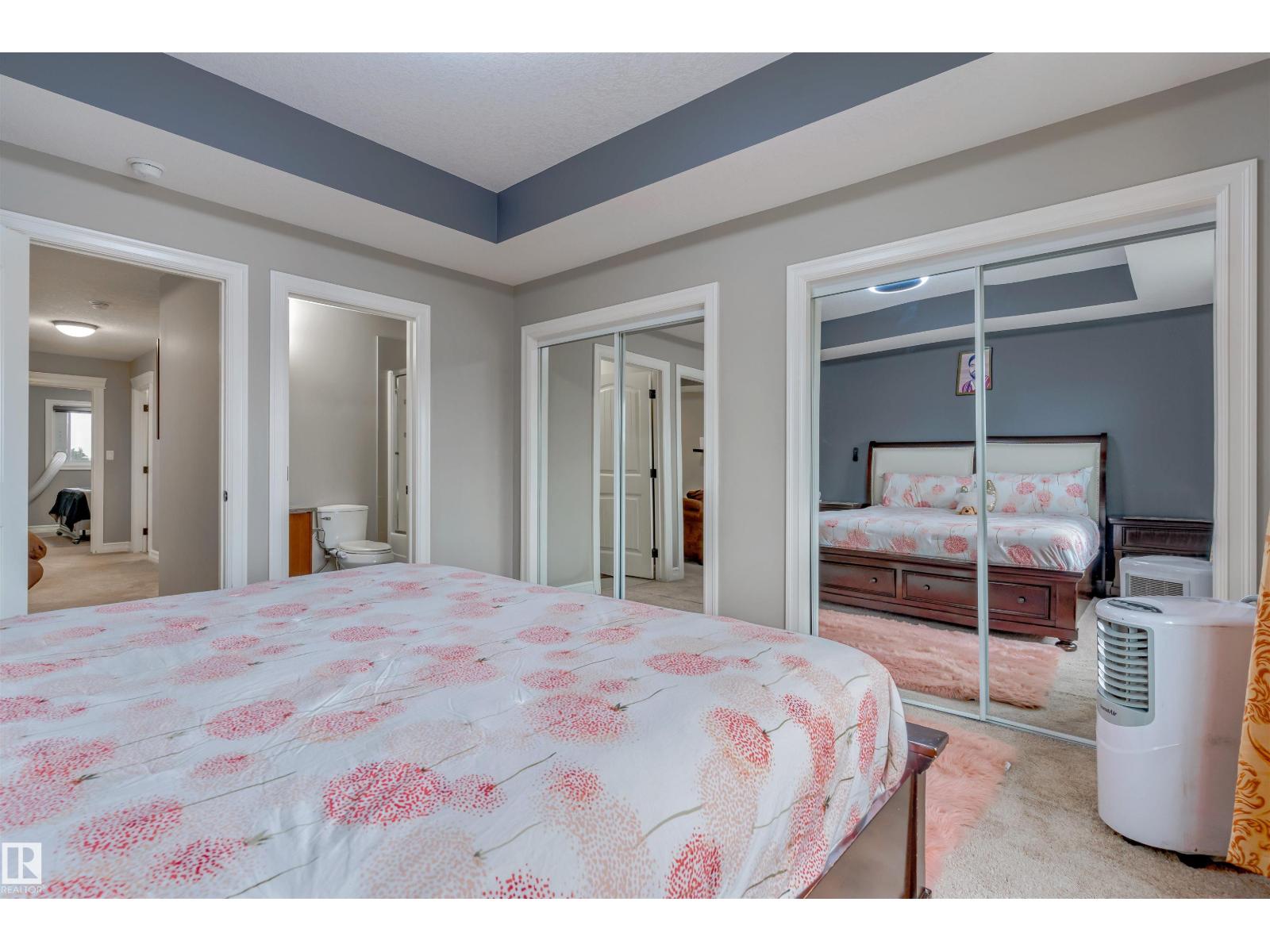 Photo 21 of 1128 33 A St Nw, Edmonton AB
