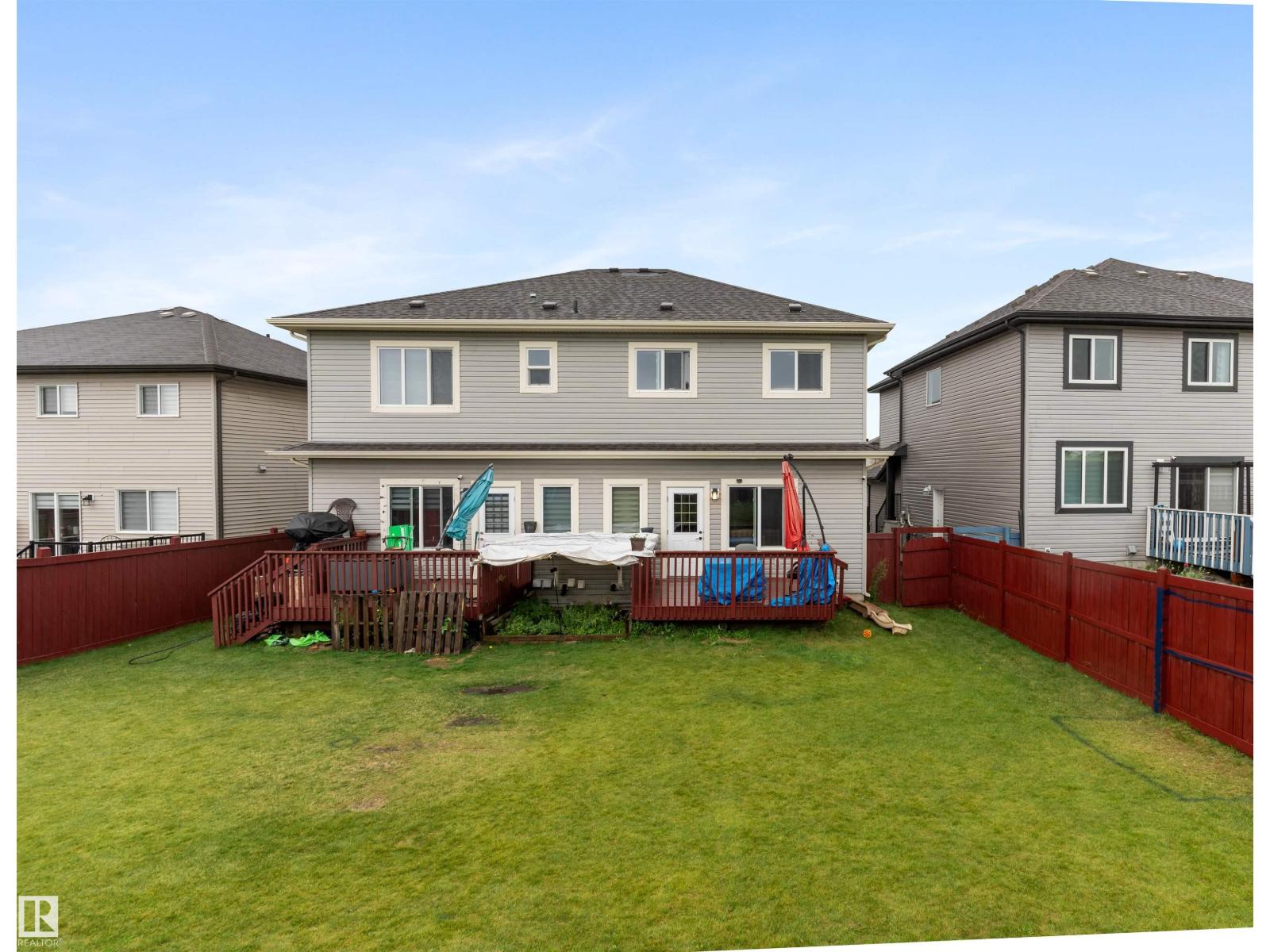 Photo 8 of 1128 33 A St Nw, Edmonton AB