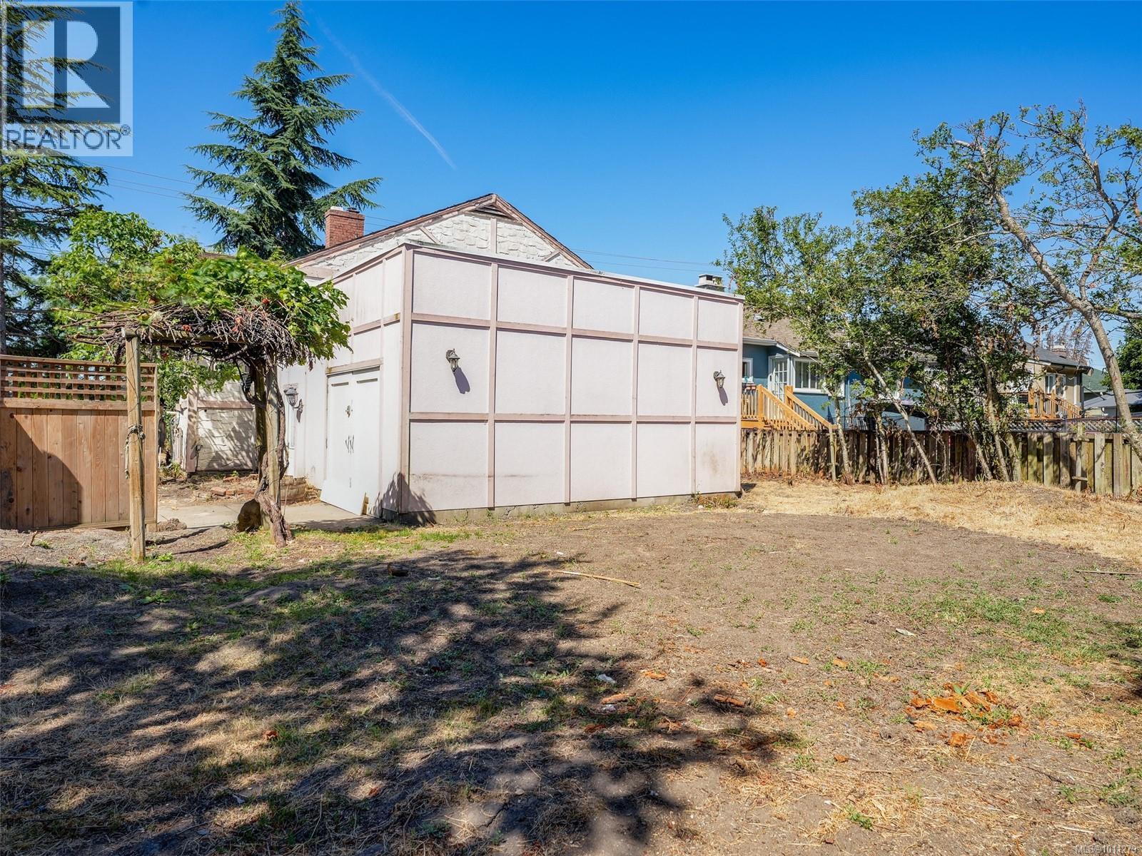 2707 FOUL BAY RD - 22