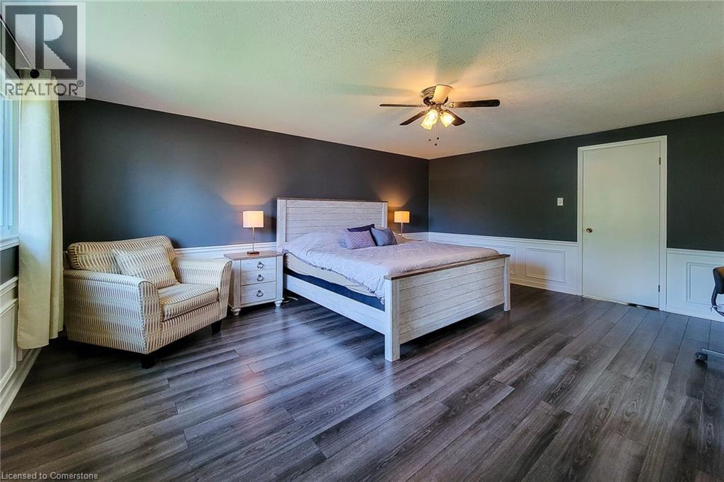 Photo 25 of 76 Baxter Crescent, Thorold ON