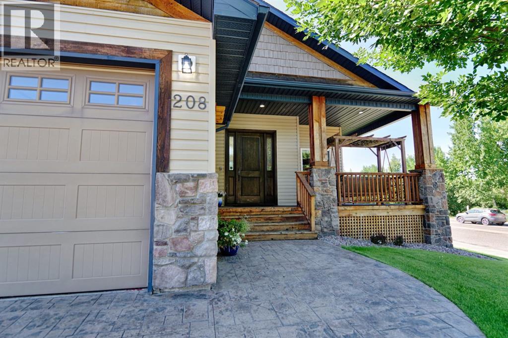 Single Family House Bi-level for Sale in  Mt Sunburst Place W Sunridge Lethbridge 