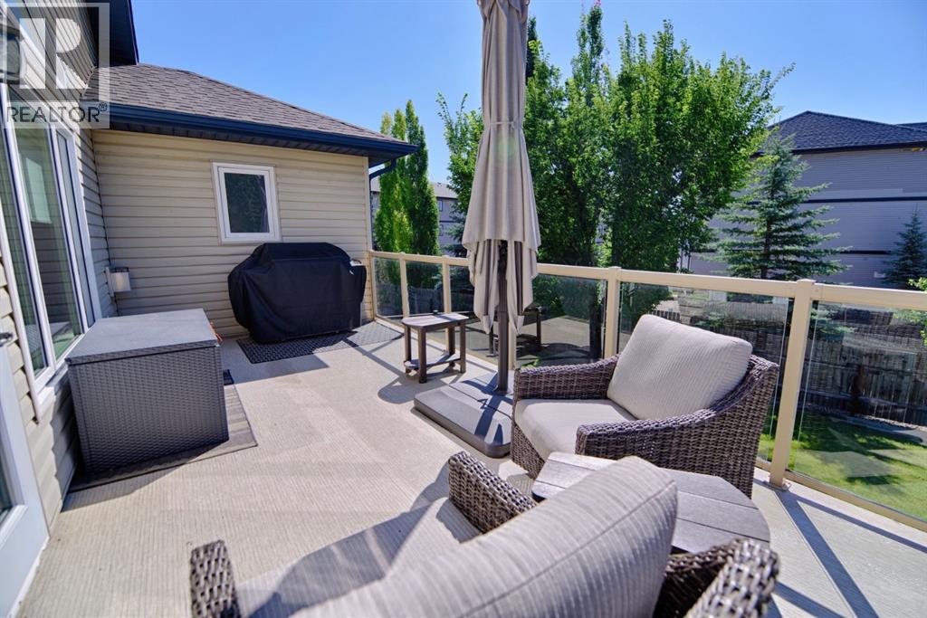 Single Family House Bi-level for Sale in  Mt Sunburst Place W Sunridge Lethbridge 