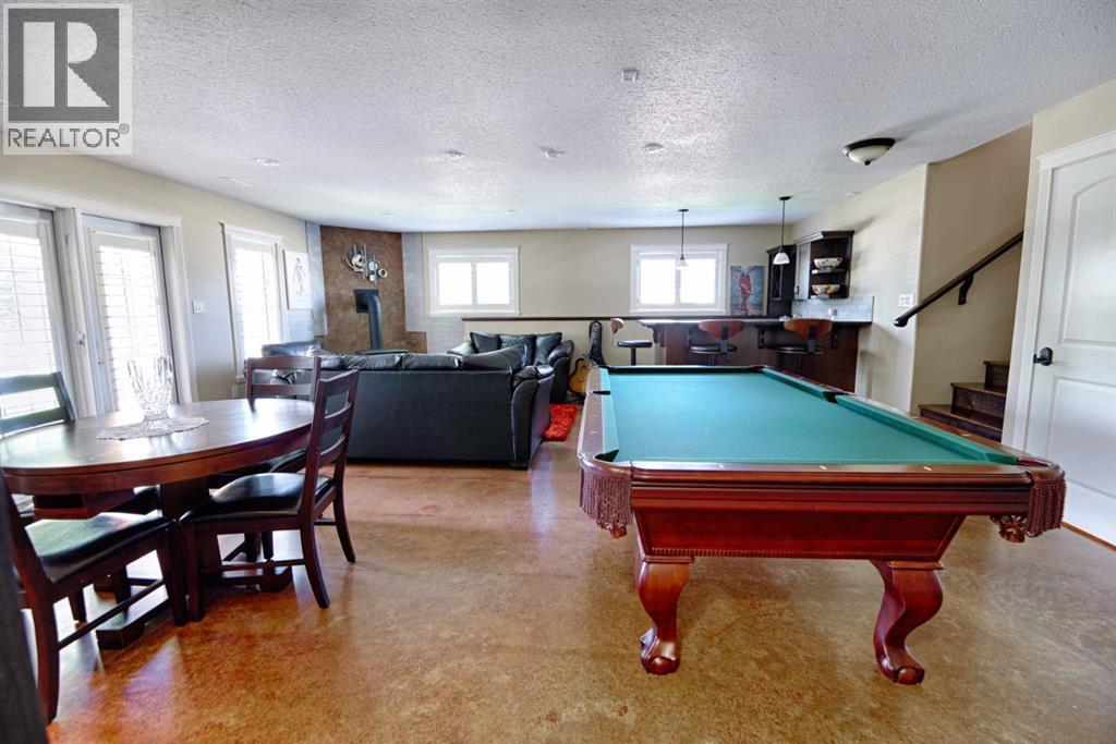 Single Family House Bi-level for Sale in  Mt Sunburst Place W Sunridge Lethbridge 