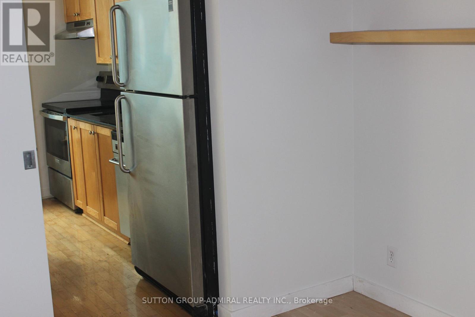 Photo 3 of 408 50 Camden Street, Toronto ON