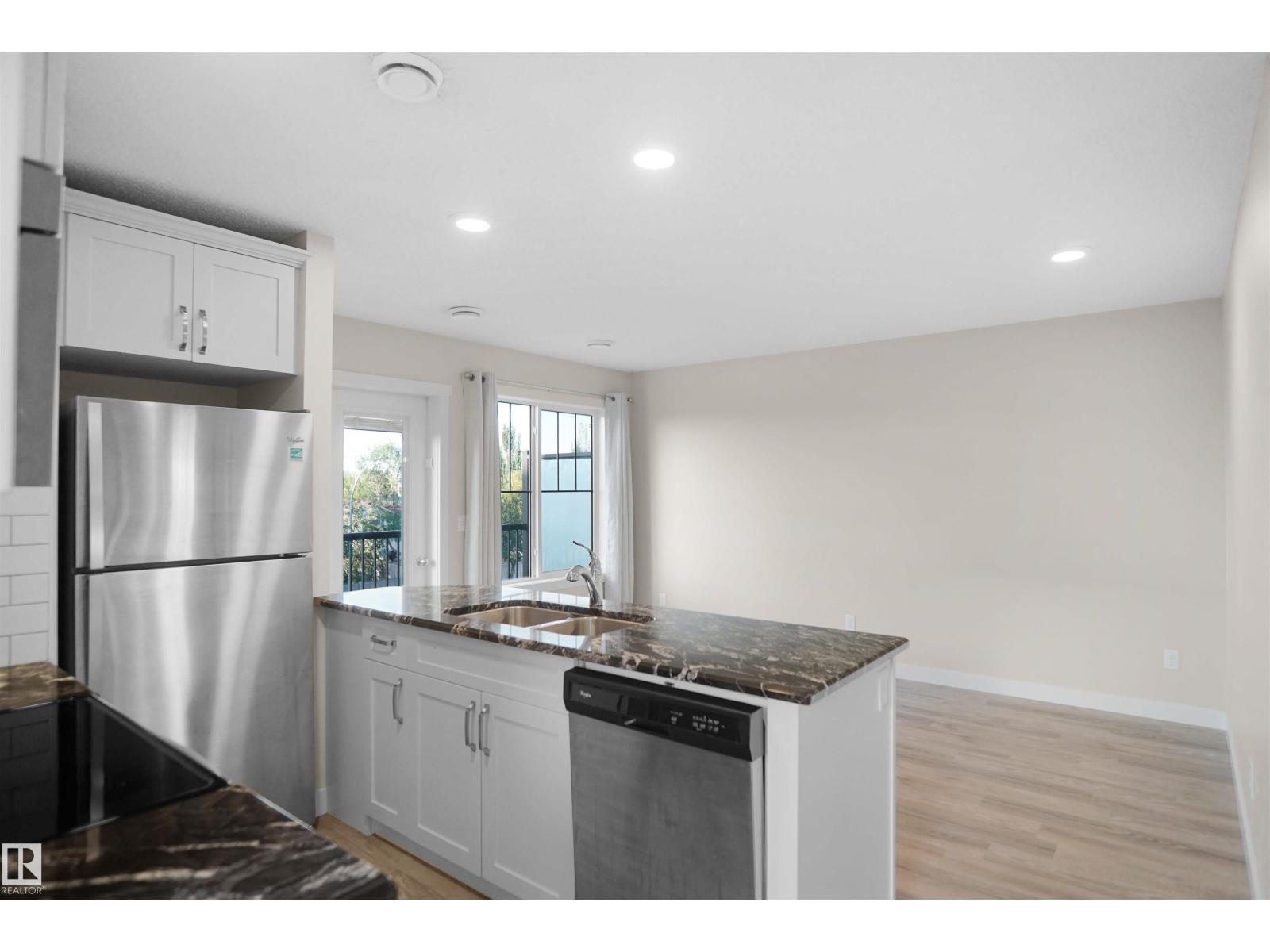 Photo 11 of 4 12815 Cumberland Rd Nw, Edmonton AB