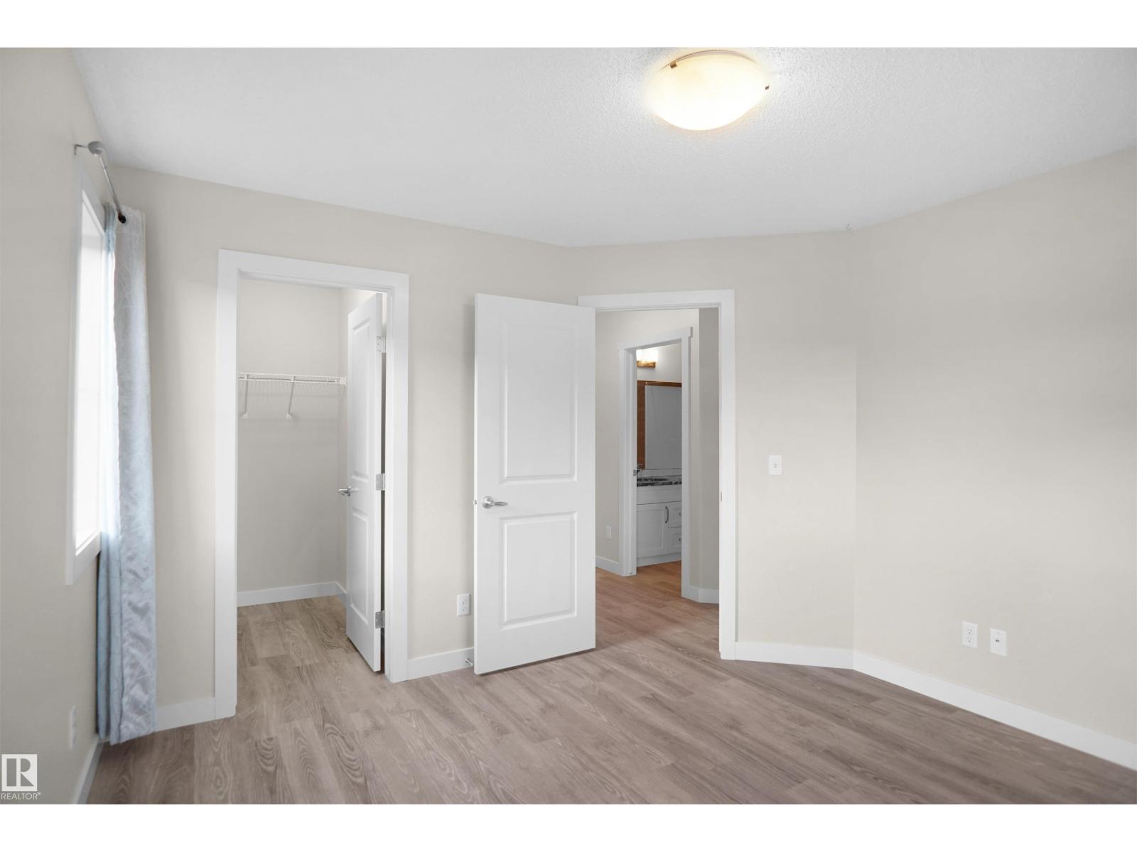 Photo 13 of 4 12815 Cumberland Rd Nw, Edmonton AB