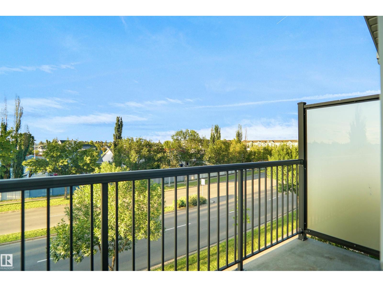 Photo 20 of 4 12815 Cumberland Rd Nw, Edmonton AB