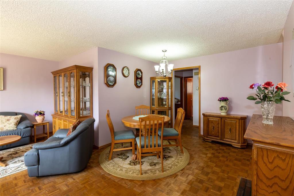 Photo 6 of 2 2871 Ness Avenue, Winnipeg MB