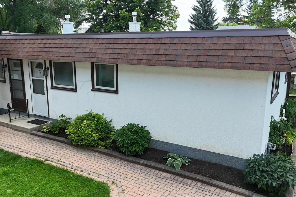 Photo 1 of 2 2871 Ness Avenue, Winnipeg MB
