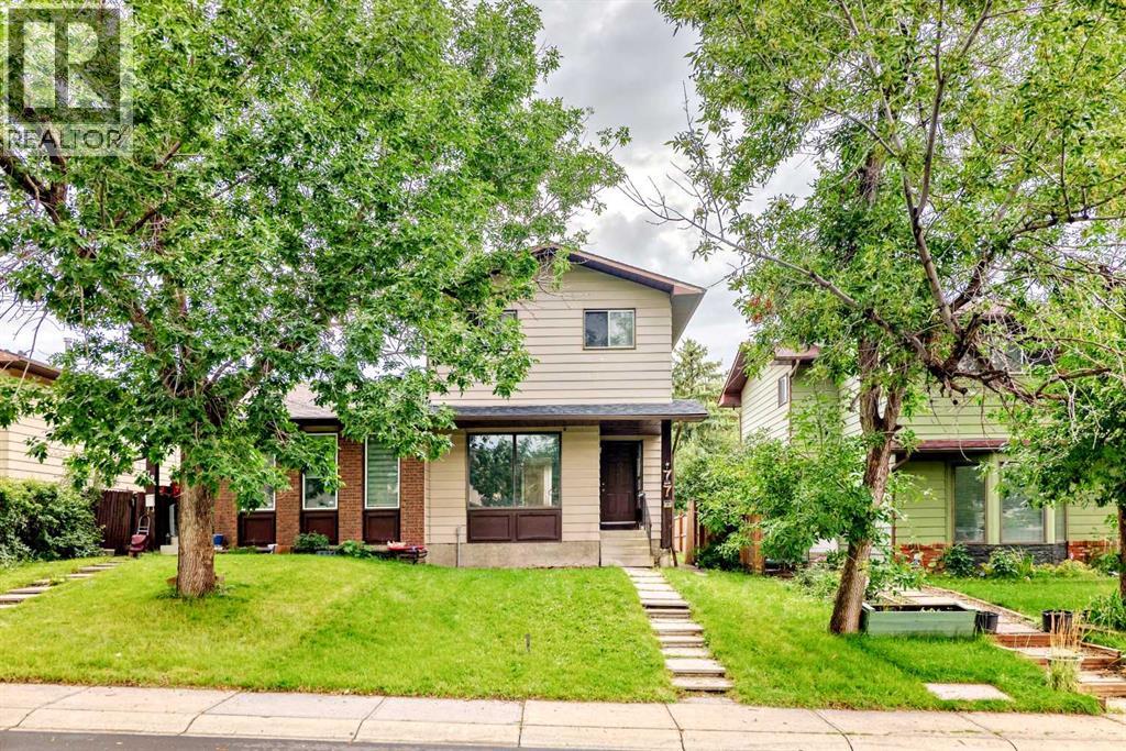 77 Berkshire Close NW, Calgary, Alberta