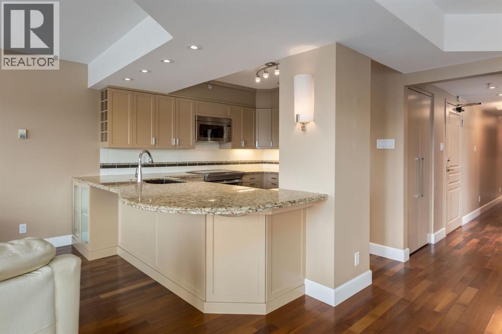 Single Family House for Sale in   Eau Claire Avenue SW Eau Claire Calgary 