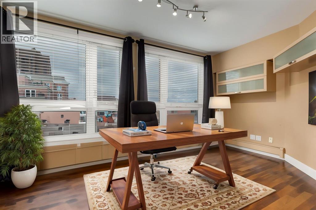Single Family House for Sale in   Eau Claire Avenue SW Eau Claire Calgary 