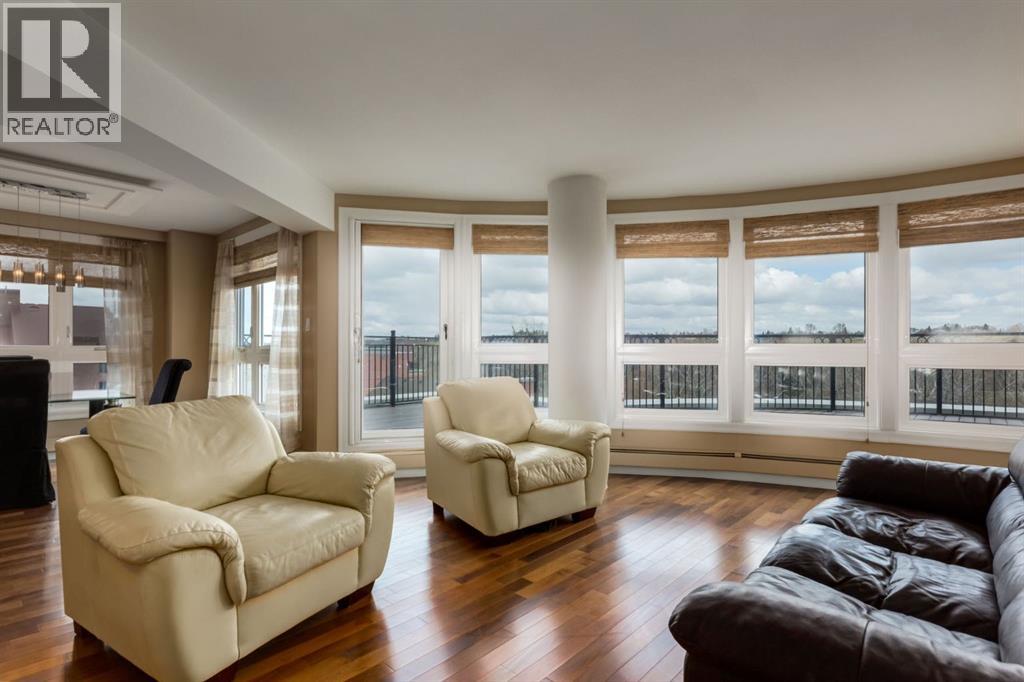 Single Family House for Sale in   Eau Claire Avenue SW Eau Claire Calgary 