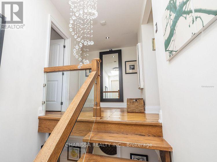 Photo 24 of Upper 60 Belvedere Drive, Oakville ON