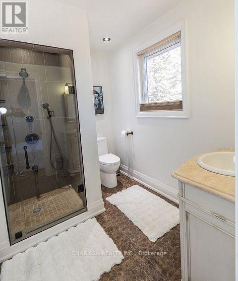 Photo 25 of Upper 60 Belvedere Drive, Oakville ON