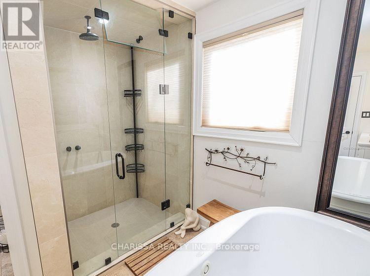 Photo 31 of Upper 60 Belvedere Drive, Oakville ON