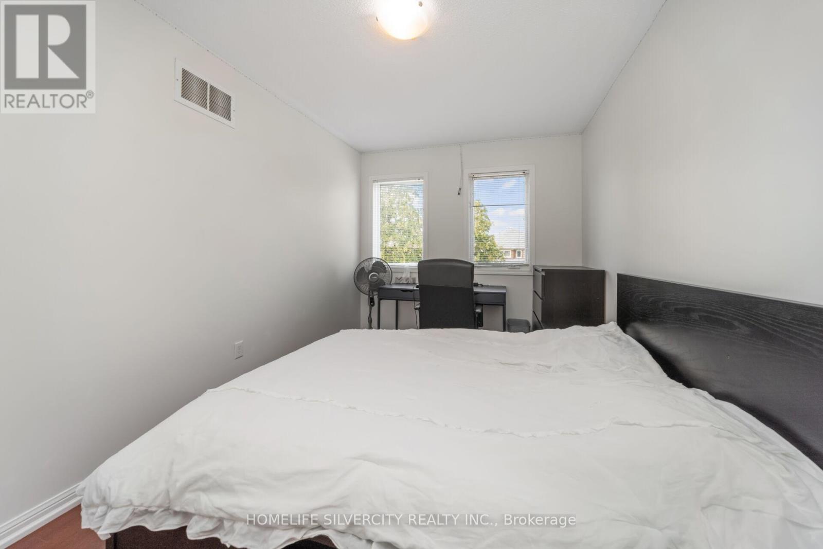 Photo 35 of 85 Dandelion Road, Brampton ON