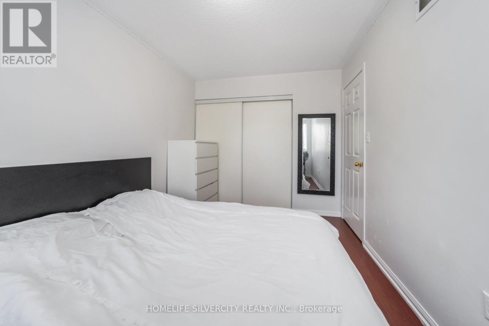 Photo 36 of 85 Dandelion Road, Brampton ON