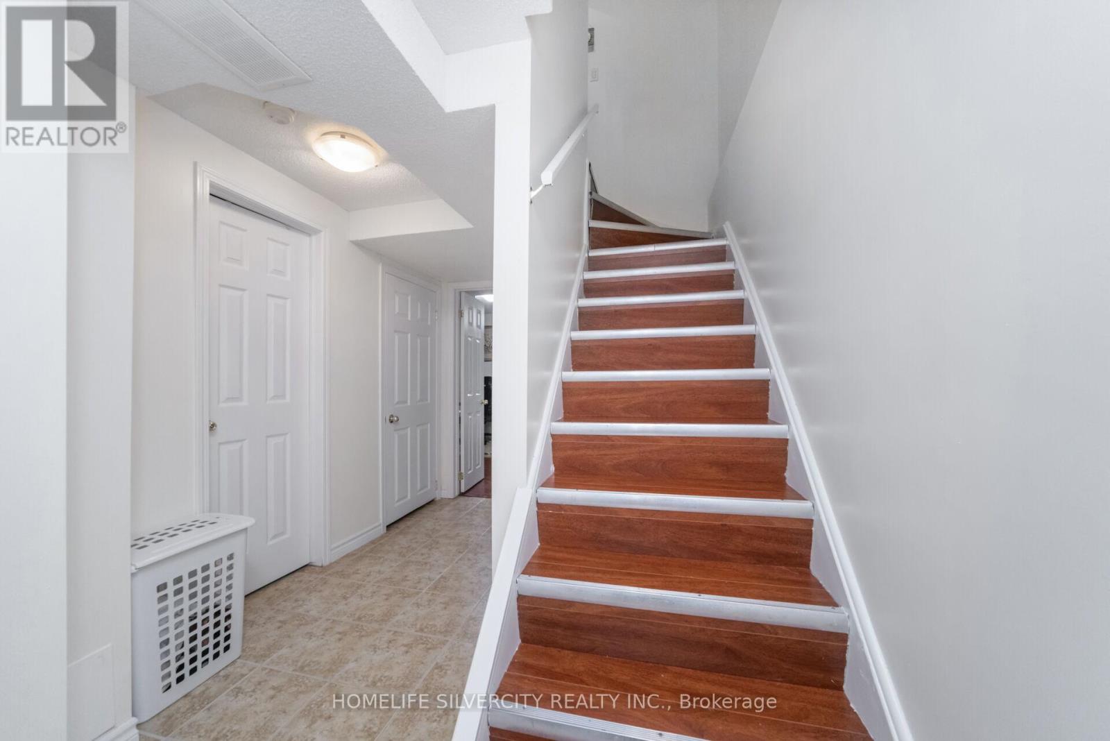Photo 40 of 85 Dandelion Road, Brampton ON