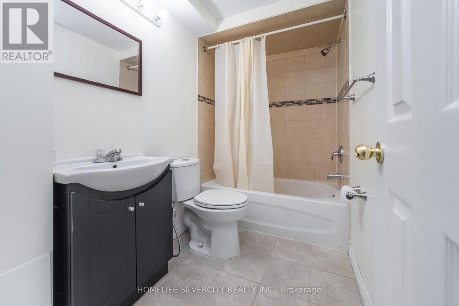 Photo 45 of 85 Dandelion Road, Brampton ON