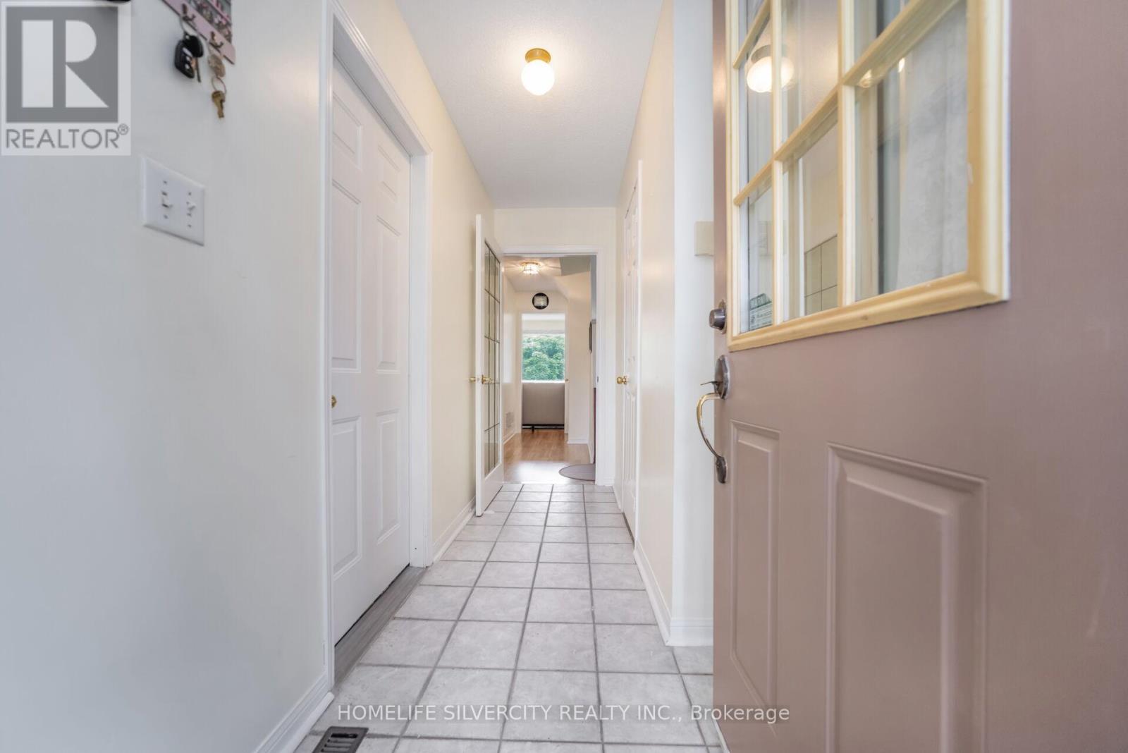 Photo 6 of 85 Dandelion Road, Brampton ON