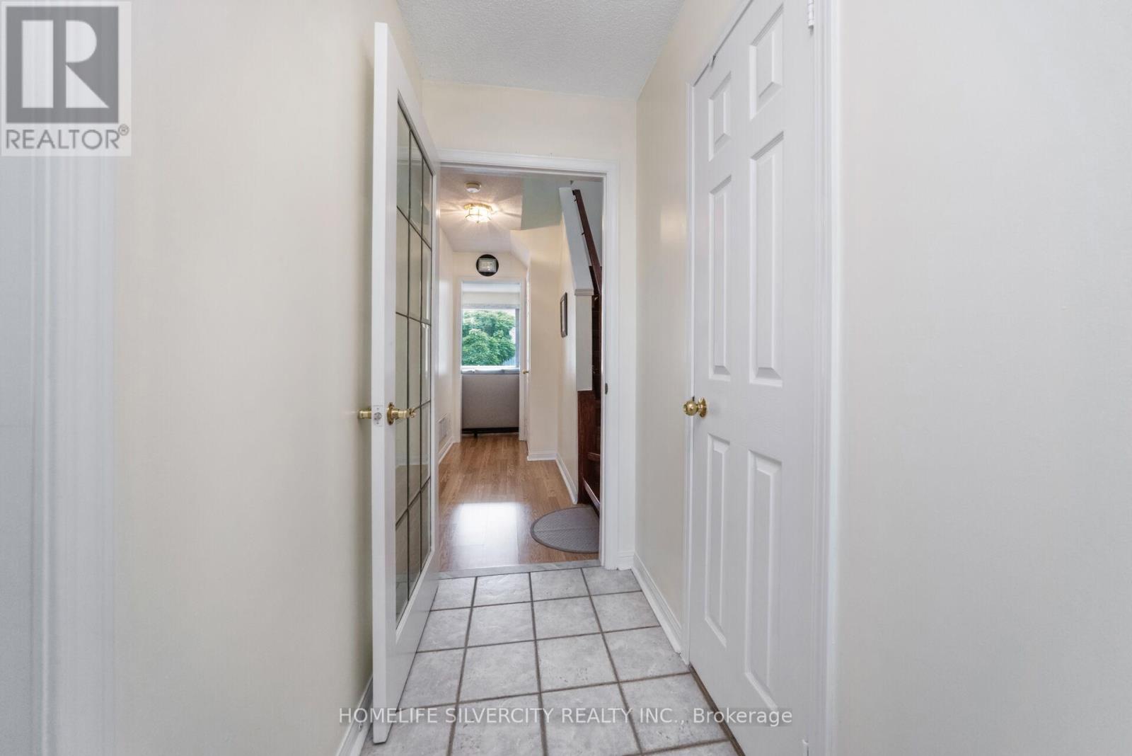 Photo 8 of 85 Dandelion Road, Brampton ON