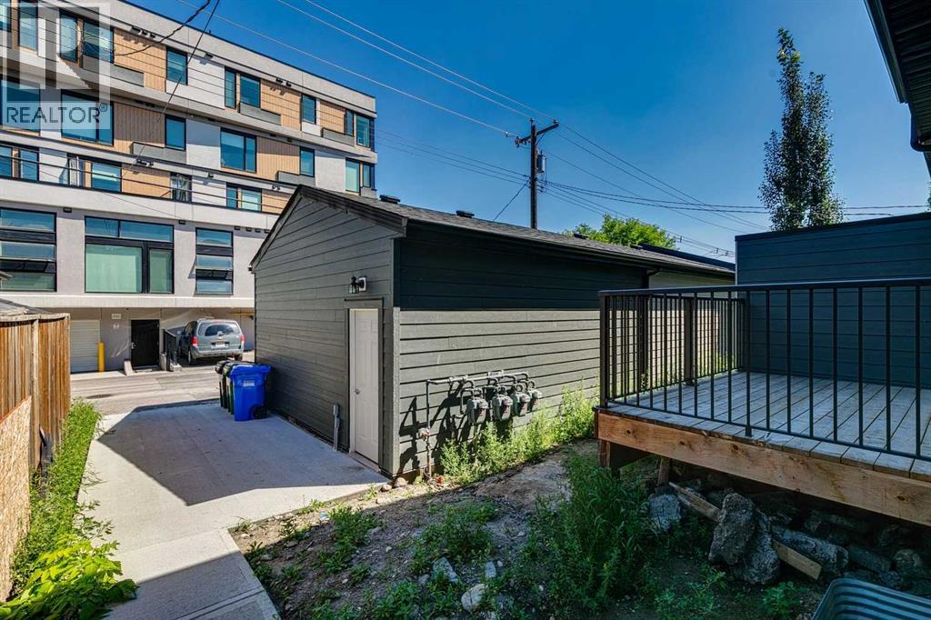 Single Family House for Sale in    Avenue NW Montgomery Calgary 