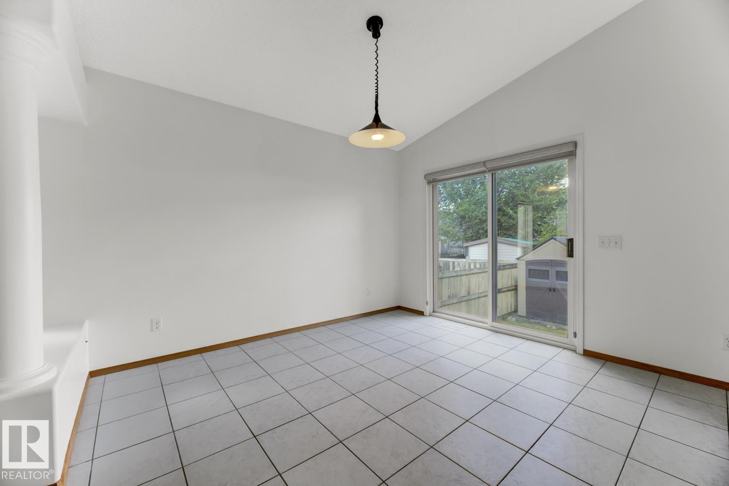 Photo 54 of 11413 118 A St Nw, Edmonton AB